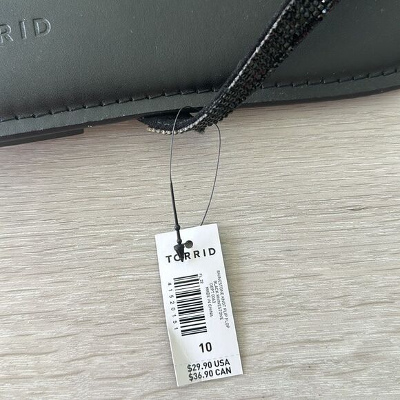 Torrid Rhinestone Knot Flip Flops - Picture 7 of 10